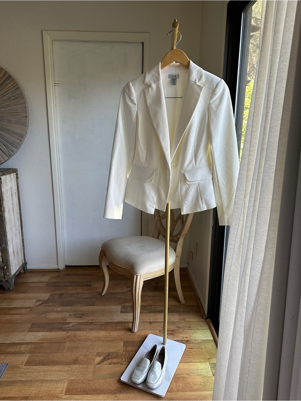 Cache White Single-Button Tailored Blazer - Picture 4 of 8